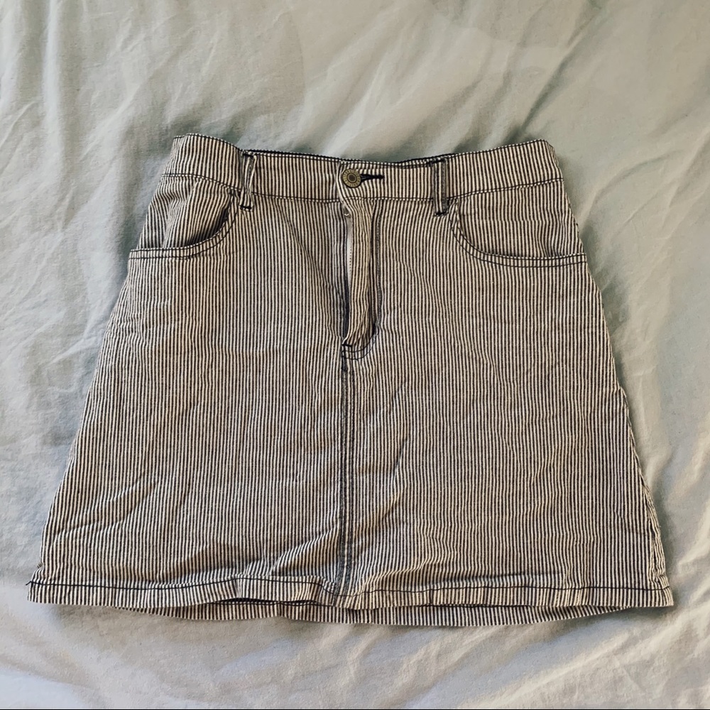 Brandy Melville mini skirt